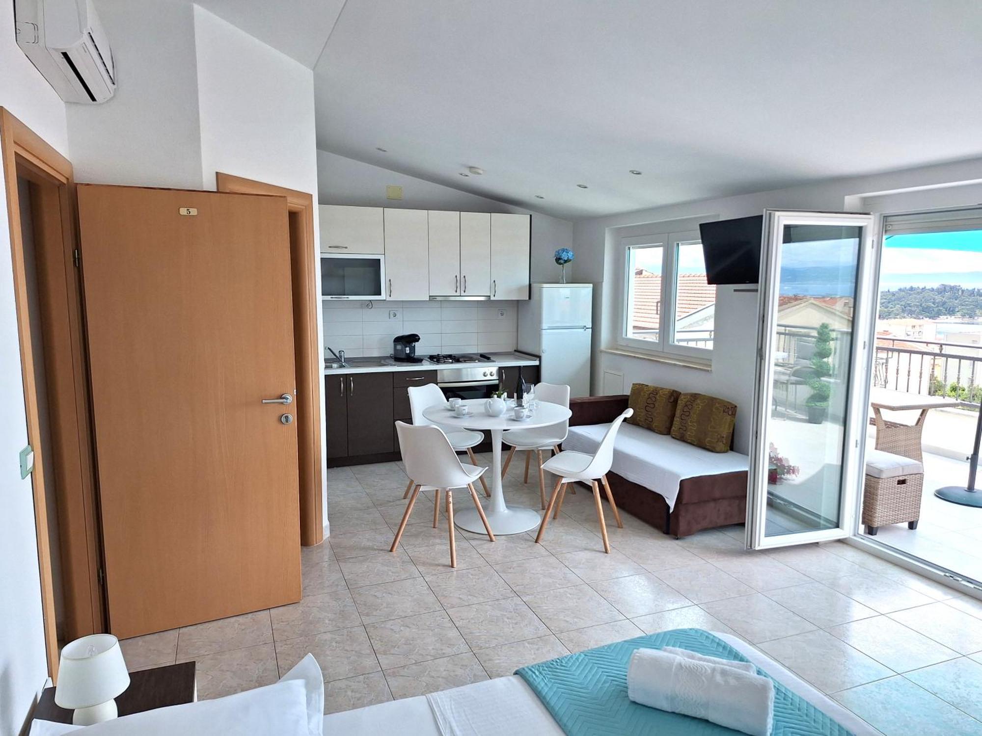 Apartmani Dana Макарска Экстерьер фото